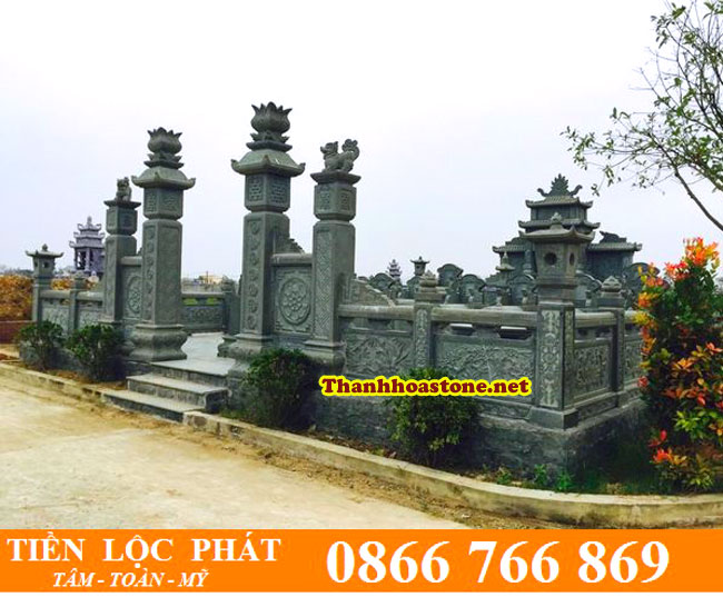 khu-lang-mo-da-xanh-reu-thanh-hoa-o-nam-dinh